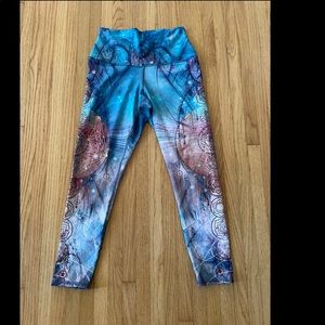 EVCR Evolution and Creation high waist yoga pants Chakras. Size M